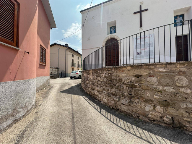 Casa singola in vendita a Isola del Gran Sasso d'Italia