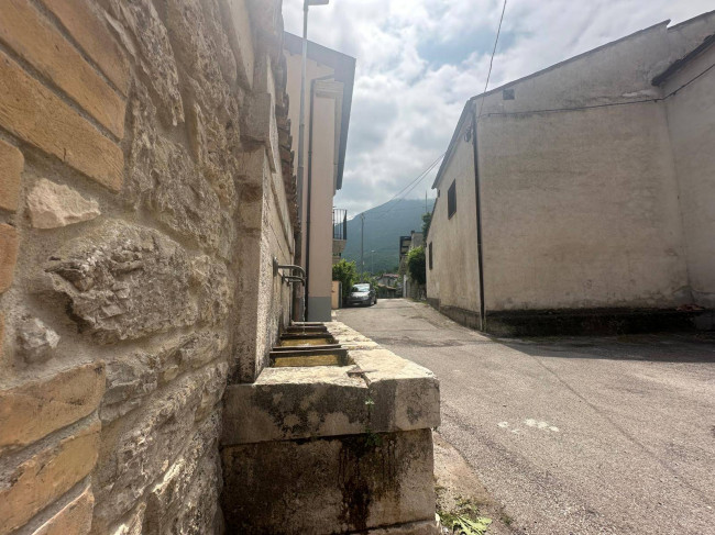 Casa singola in vendita a Isola del Gran Sasso d'Italia