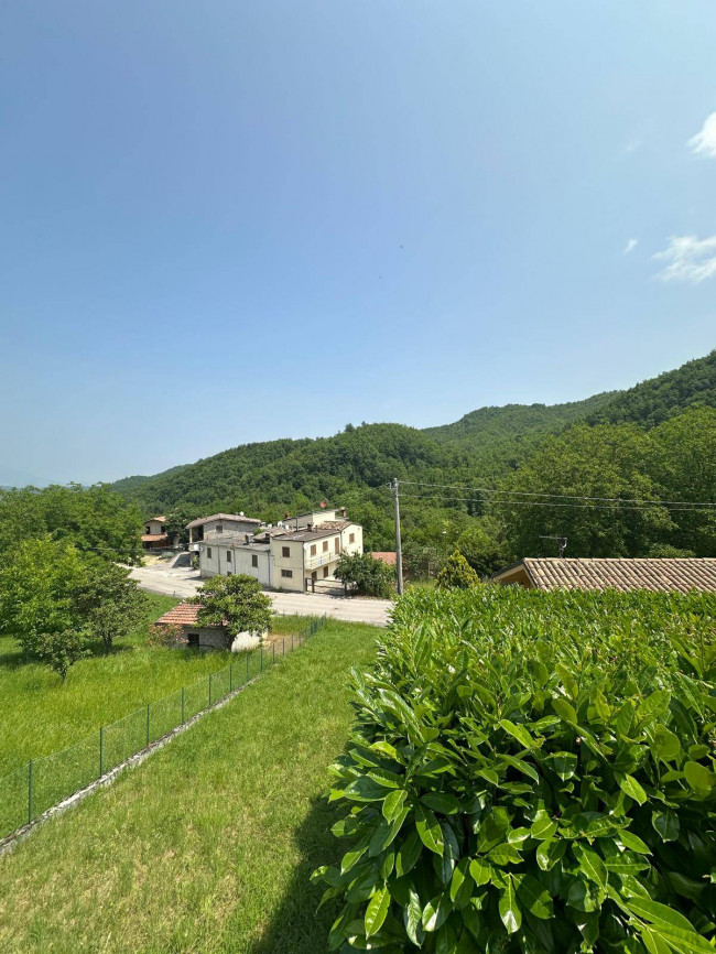 Casa singola in vendita a Isola del Gran Sasso d'Italia