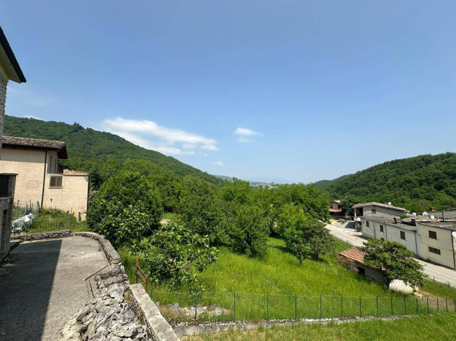 Casa singola in vendita a Isola del Gran Sasso d'Italia