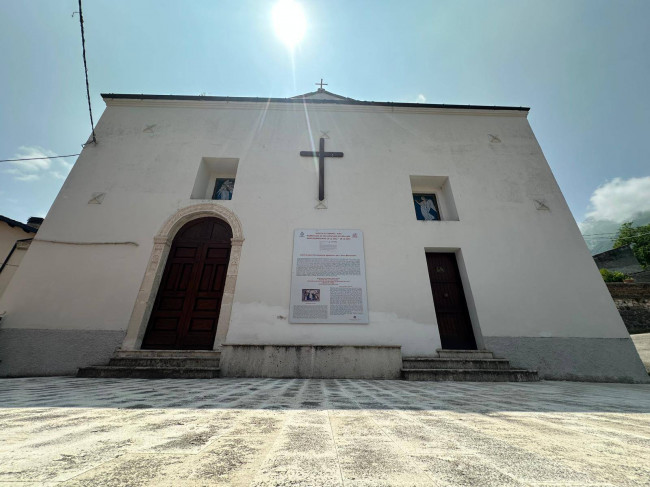 Casa singola in vendita a Isola del Gran Sasso d'Italia
