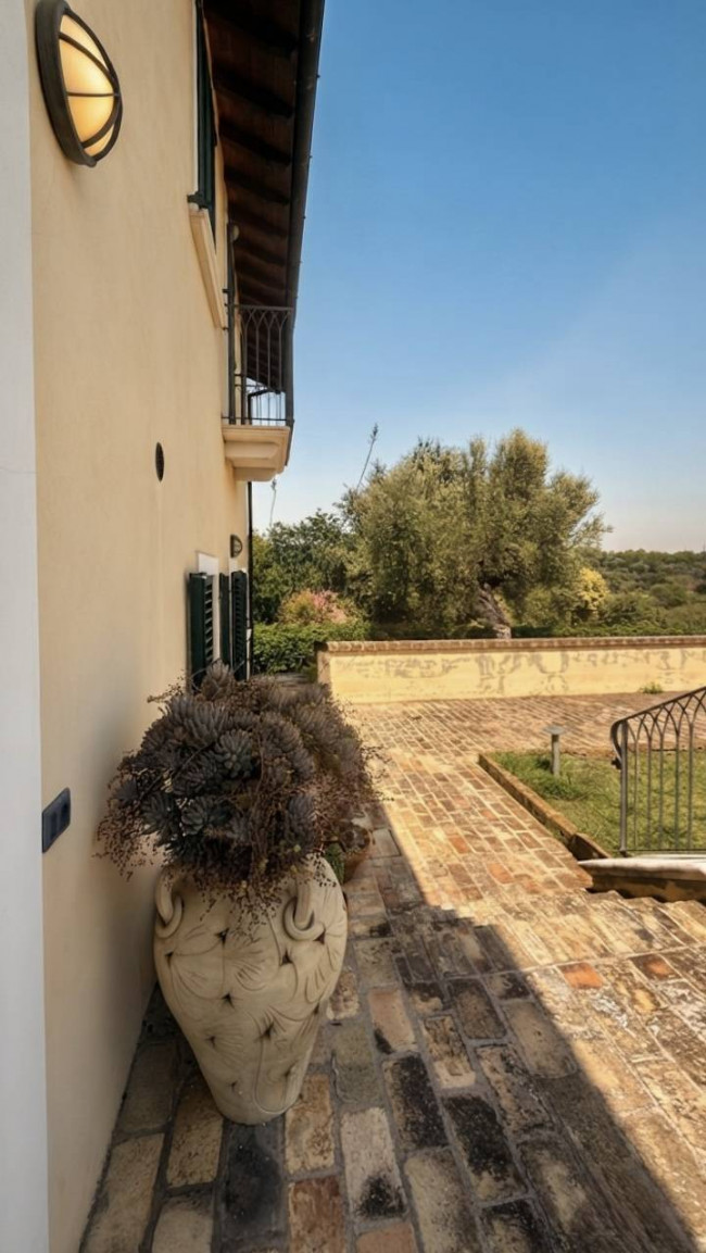 Villa in vendita a Mosciano Sant'Angelo