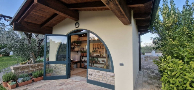 Villa in vendita a Mosciano Sant'Angelo