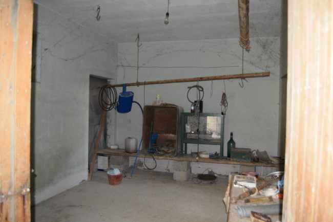 Rustico in vendita a Bellante