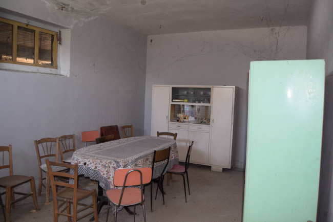 Rustico in vendita a Bellante