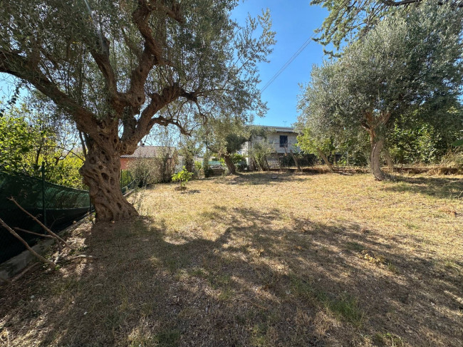 Villa in vendita a Bellante