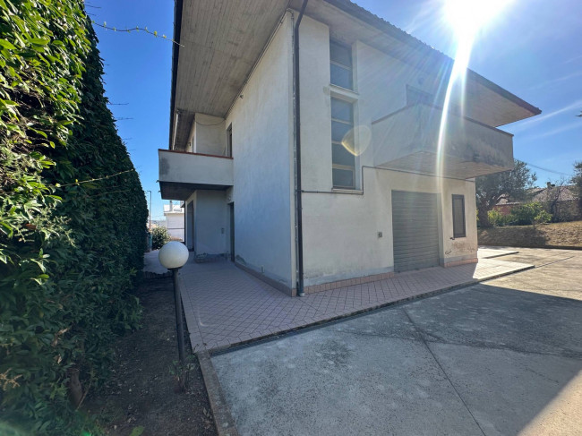 Villa in vendita a Bellante