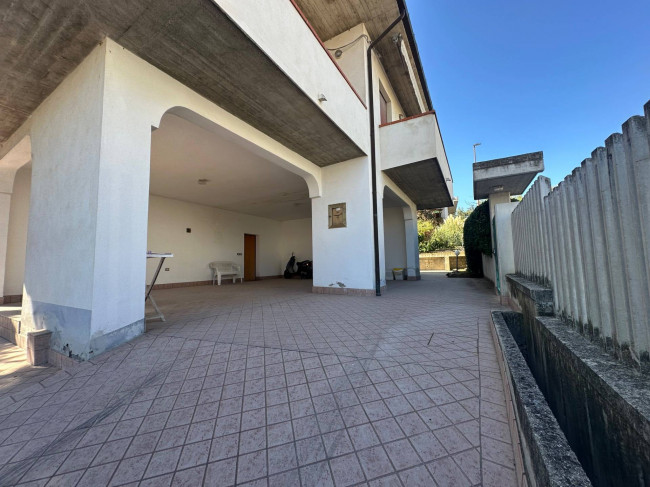 Villa in vendita a Bellante