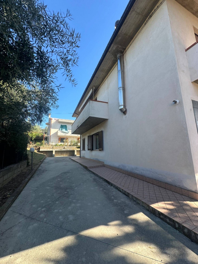 Villa in vendita a Bellante