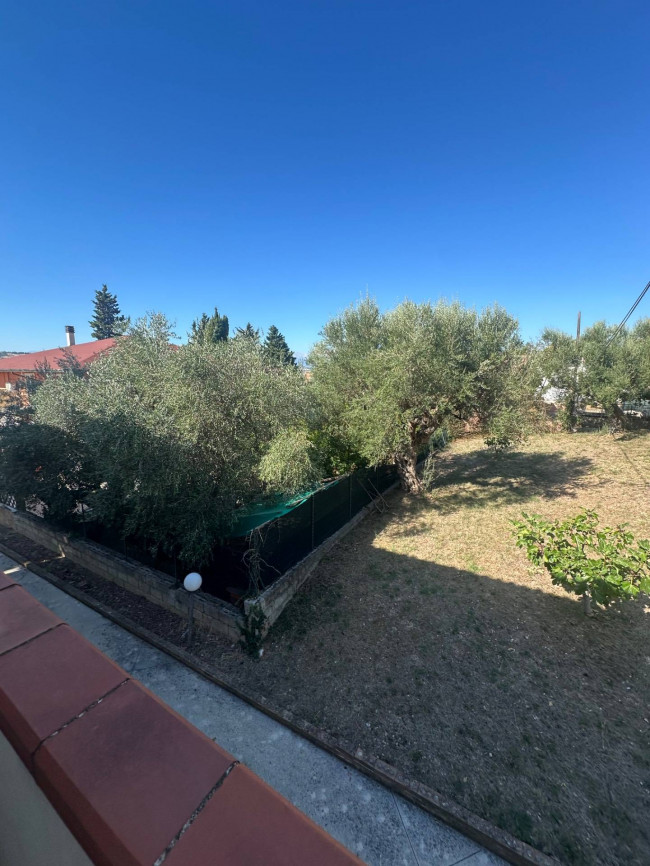 Villa in vendita a Bellante