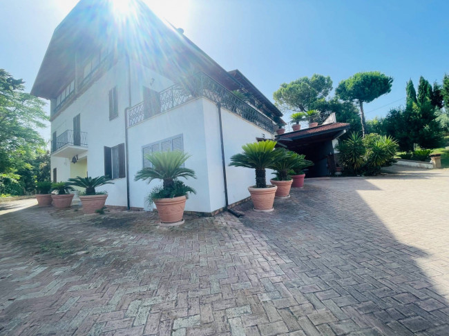 Villa in vendita a Campli