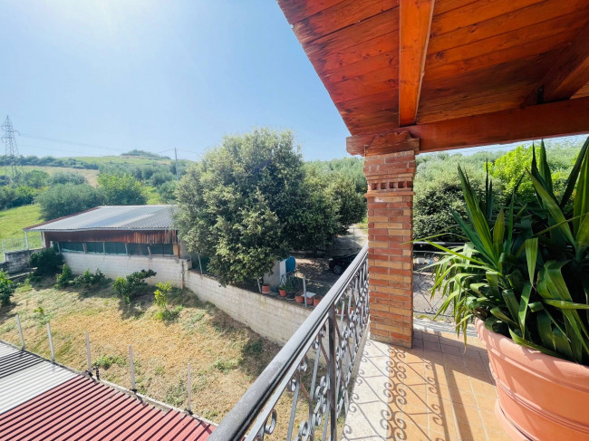 Villa in vendita a Campli