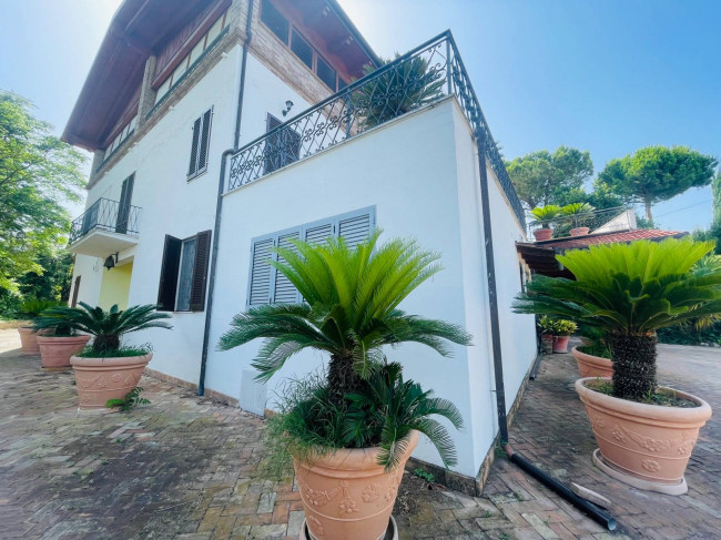 Villa in vendita a Campli