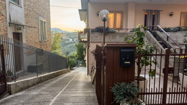Appartamento in vendita a Notaresco