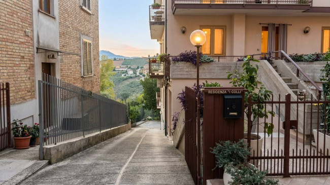 Appartamento in vendita a Notaresco