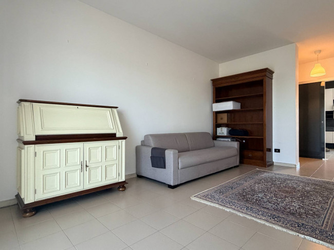 Appartamento in vendita a Carugo