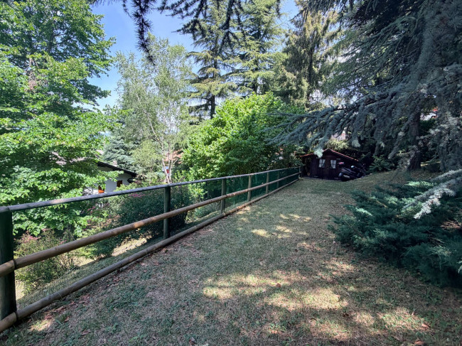 Villa in vendita a Selvino
