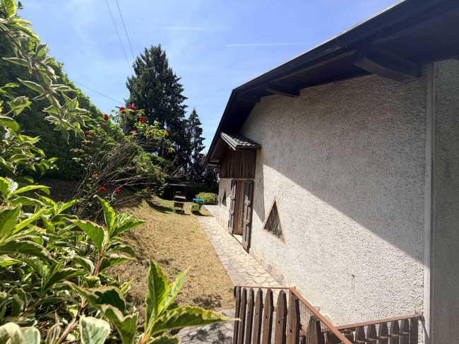 Villa in vendita a Selvino