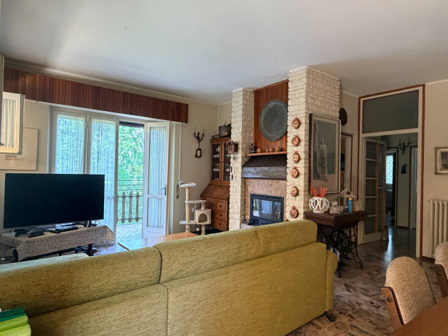 Villa in vendita a Selvino