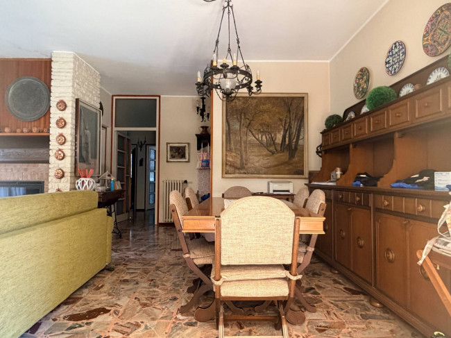 Villa in vendita a Selvino