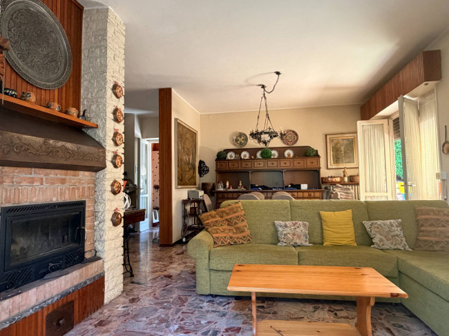 Villa in vendita a Selvino