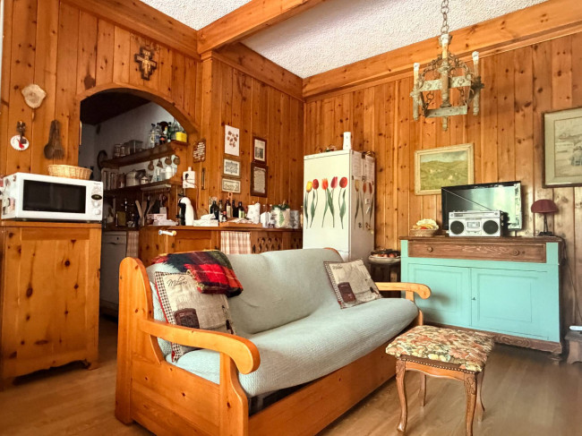 Villa in vendita a Selvino