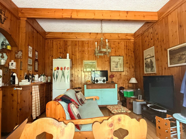 Villa in vendita a Selvino