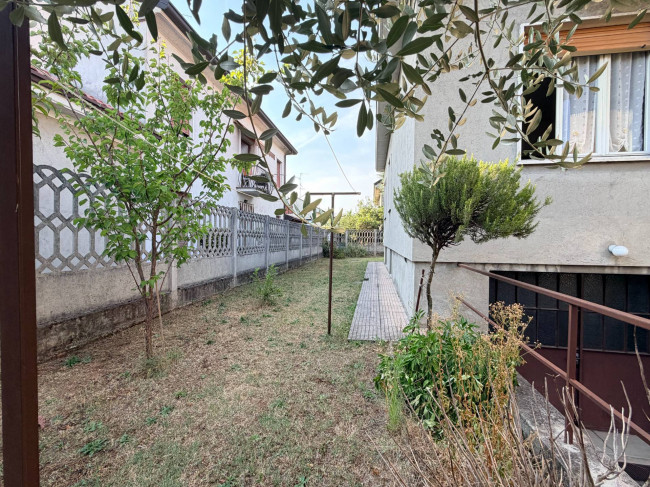 Villa in vendita a Desio