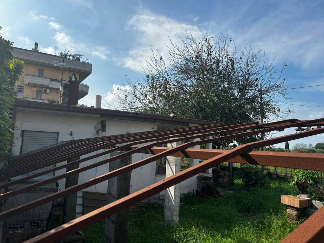 Villa in vendita a Latina