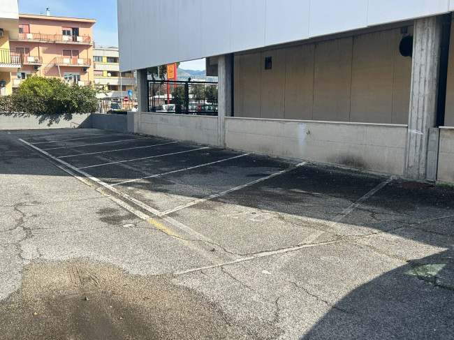 Posto auto scoperto in vendita a Terracina