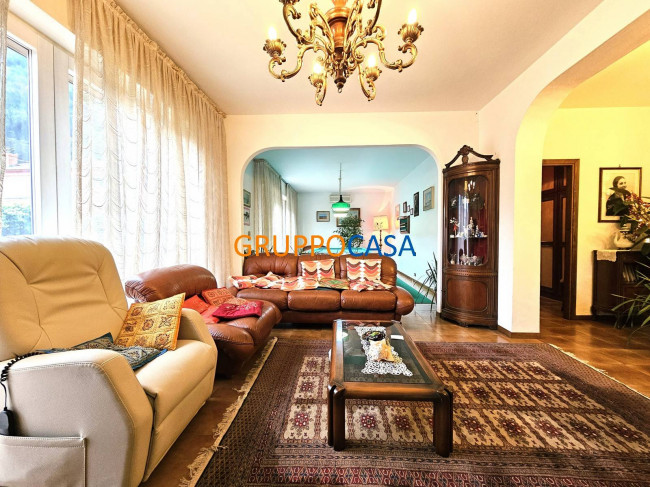 Casa indipendente in Vendita a Pescia