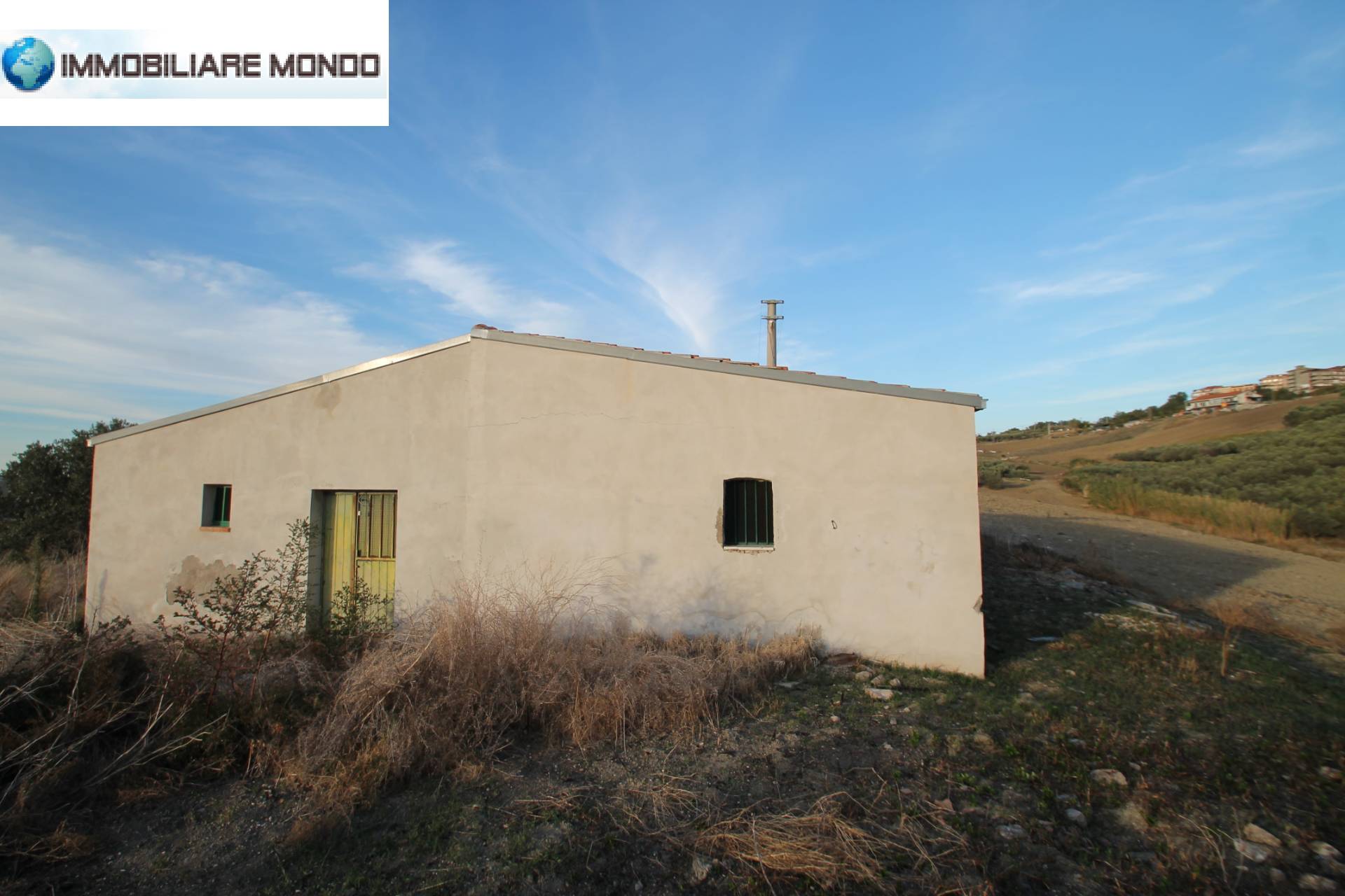 Rustico - Cascina MONTENERO DI BISACCIA vendita    Immobiliare Mondo