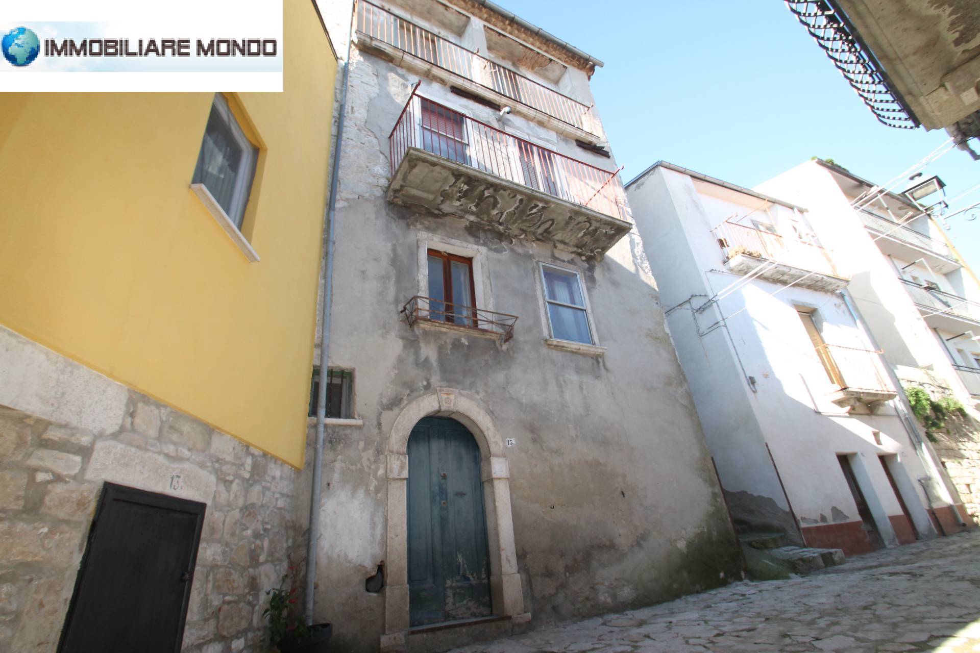 Casa indipendente in vendita a Castelbottaccio (CB)