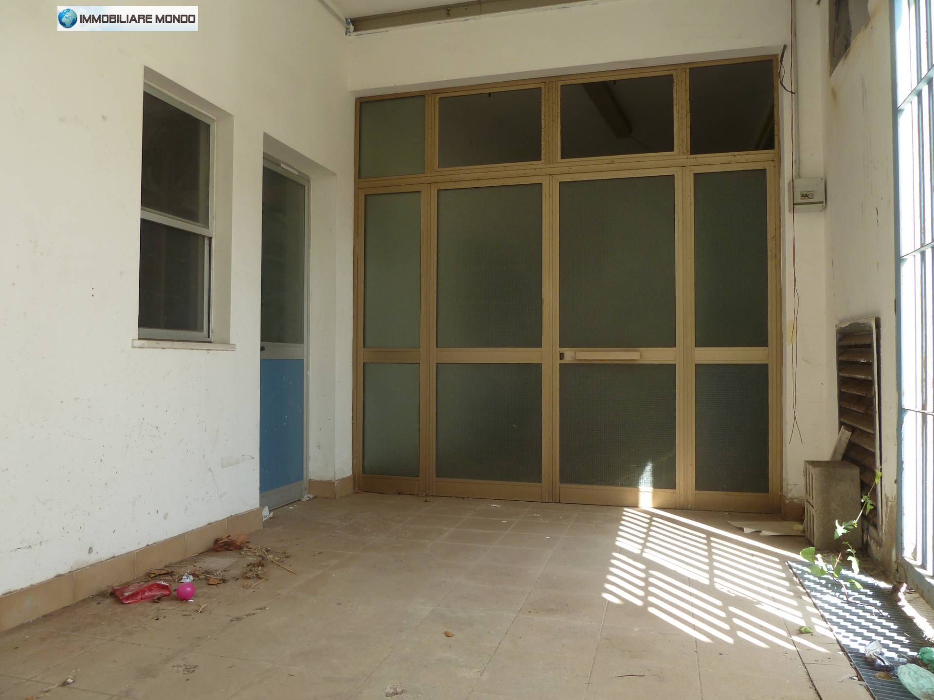 Magazzino in vendita a Termoli (CB)