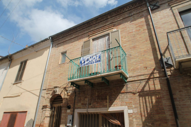 Casa singola a Ururi