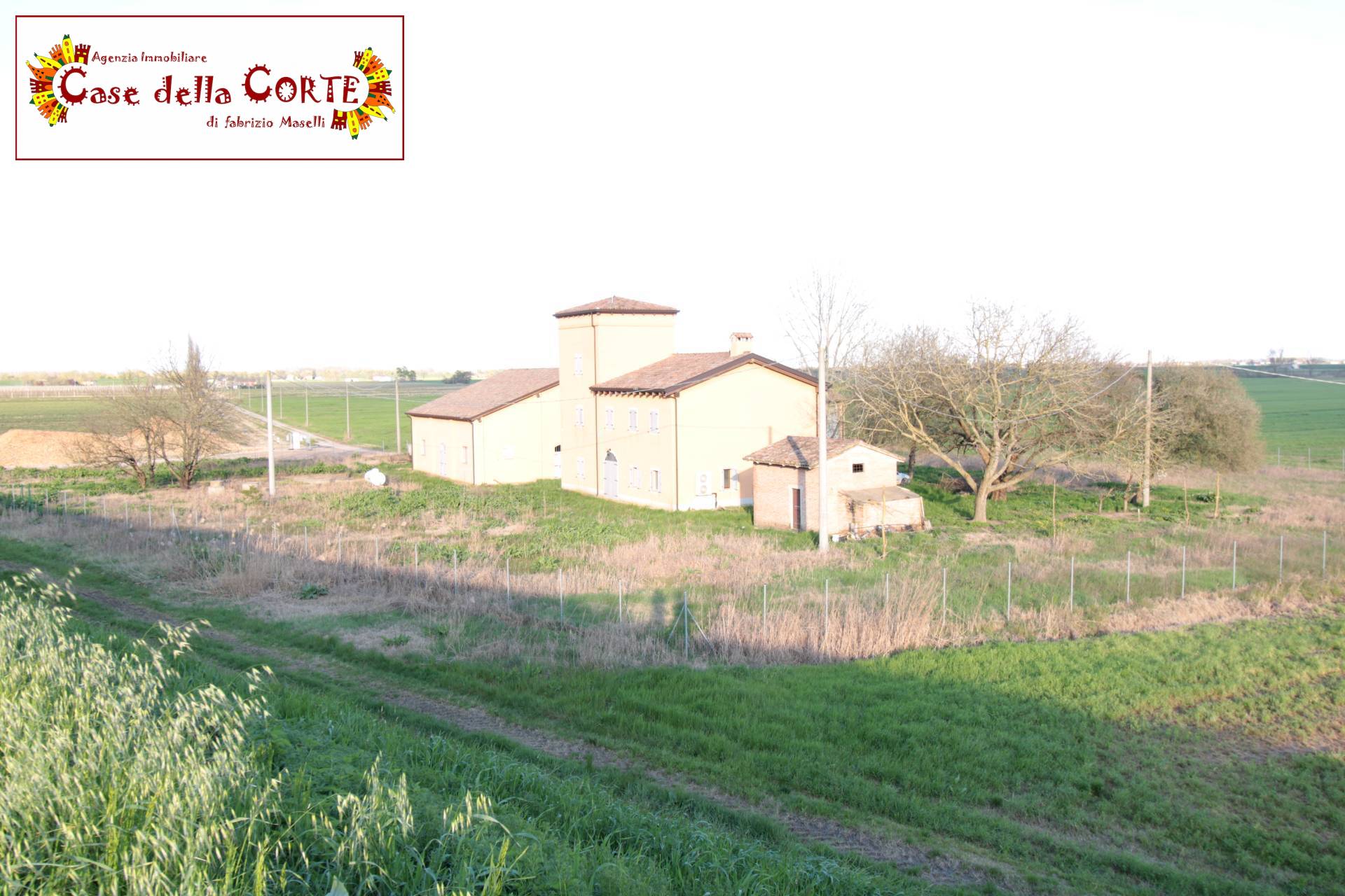 ( VILLA ) - CASA INDIPENDENTE in vendita a Finale Emilia