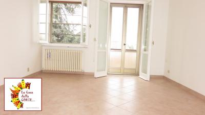 ( 3 Camere ) APPARTAMENTO GRANDE in affitto a Cento