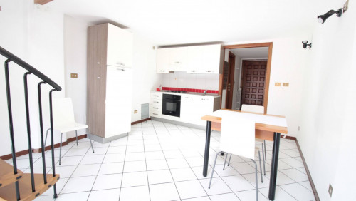 ( 1 Camera ) BILOCALE o MONOLOCALE in affitto a Cento