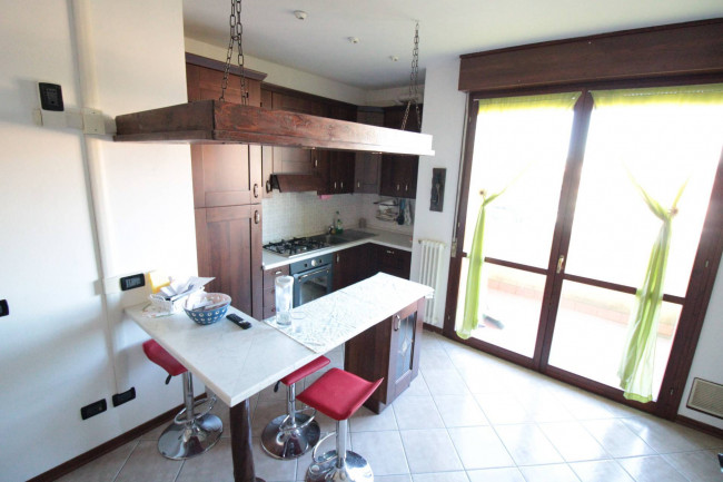 ( 2 Camere ) APPARTAMENTO in affitto a Cento