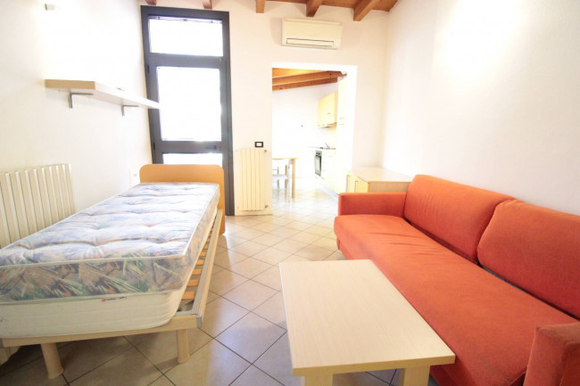 ( 1 Camera ) BILOCALE o MONOLOCALE in affitto a Cento