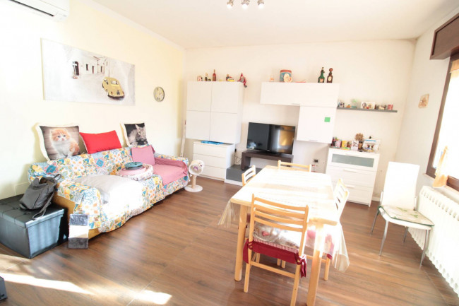 ( VILLETTA ) - PORZIONI di CASA con GIARDINO in vendita a Cento