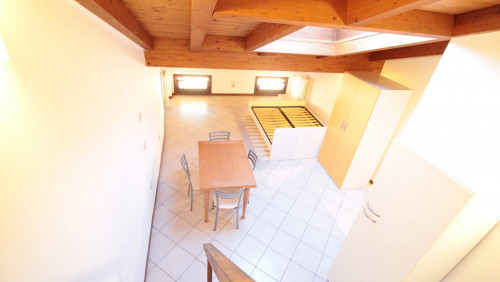 ( 1 Camera ) BILOCALE o MONOLOCALE in vendita a Cento