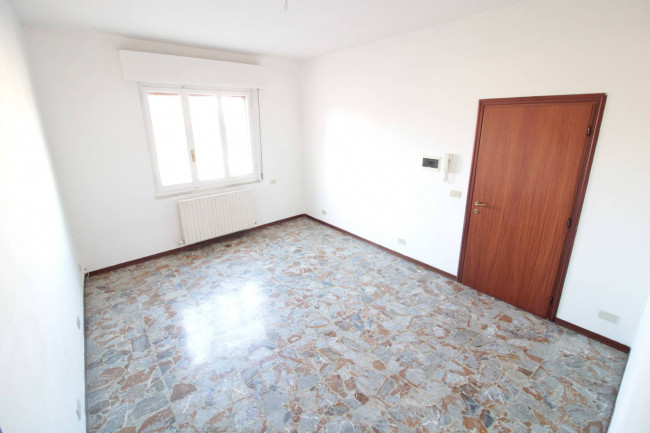 ( 2 Camere ) APPARTAMENTO in vendita a Cento