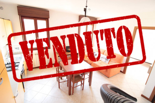 ( 2 Camere ) APPARTAMENTO in vendita a Cento