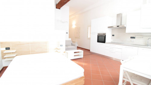 ( 1 Camera ) BILOCALE o MONOLOCALE in vendita a Cento