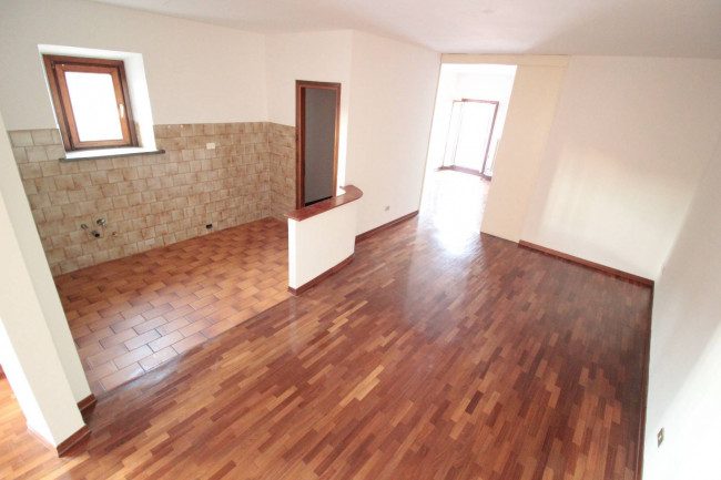 ( 1 Camera ) BILOCALE o MONOLOCALE in affitto a Cento