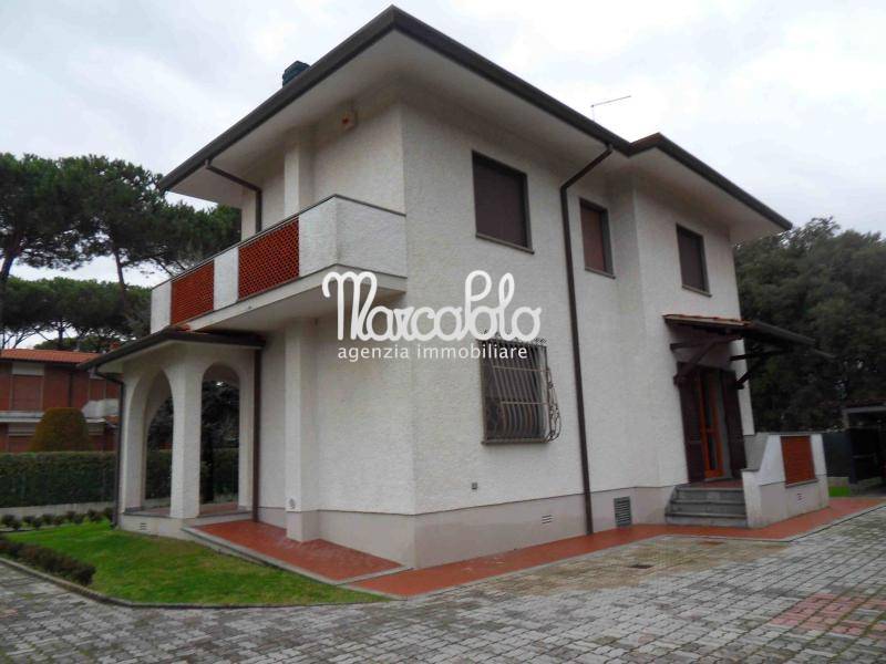 Villa FORTE DEI MARMI affitto  Vittoria Apuana  Agenzia Immobiliare Marco Polo