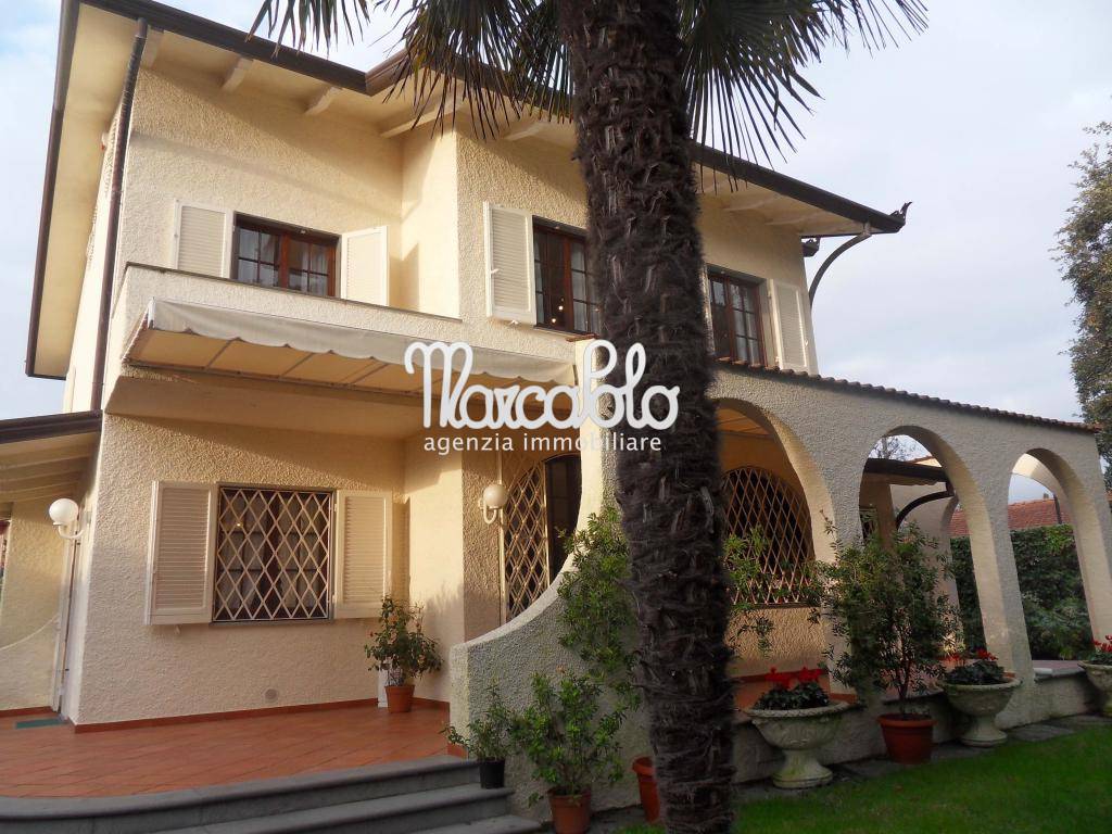 Villa FORTE DEI MARMI affitto  Centro  Agenzia Immobiliare Marco Polo