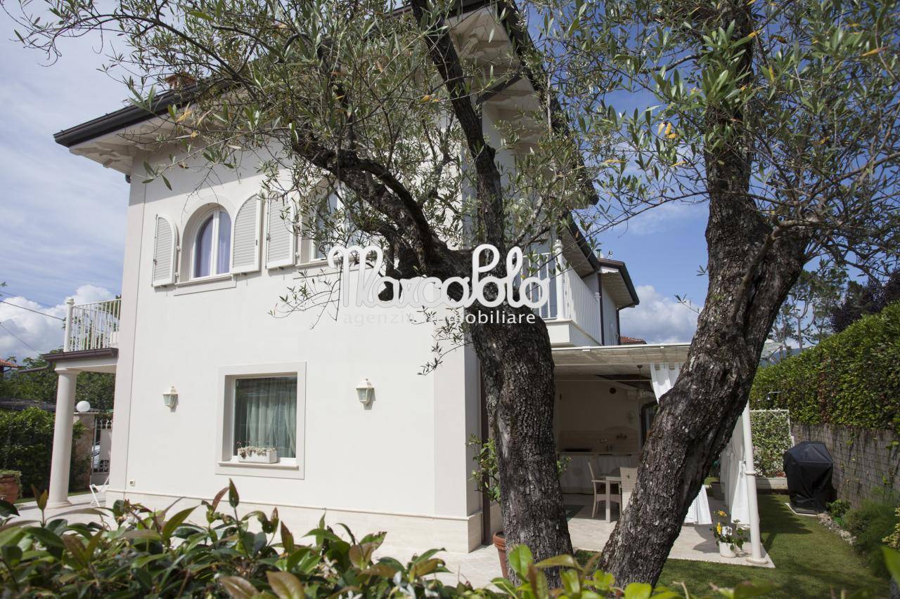 Villa FORTE DEI MARMI affitto  Centro  Agenzia Immobiliare Marco Polo