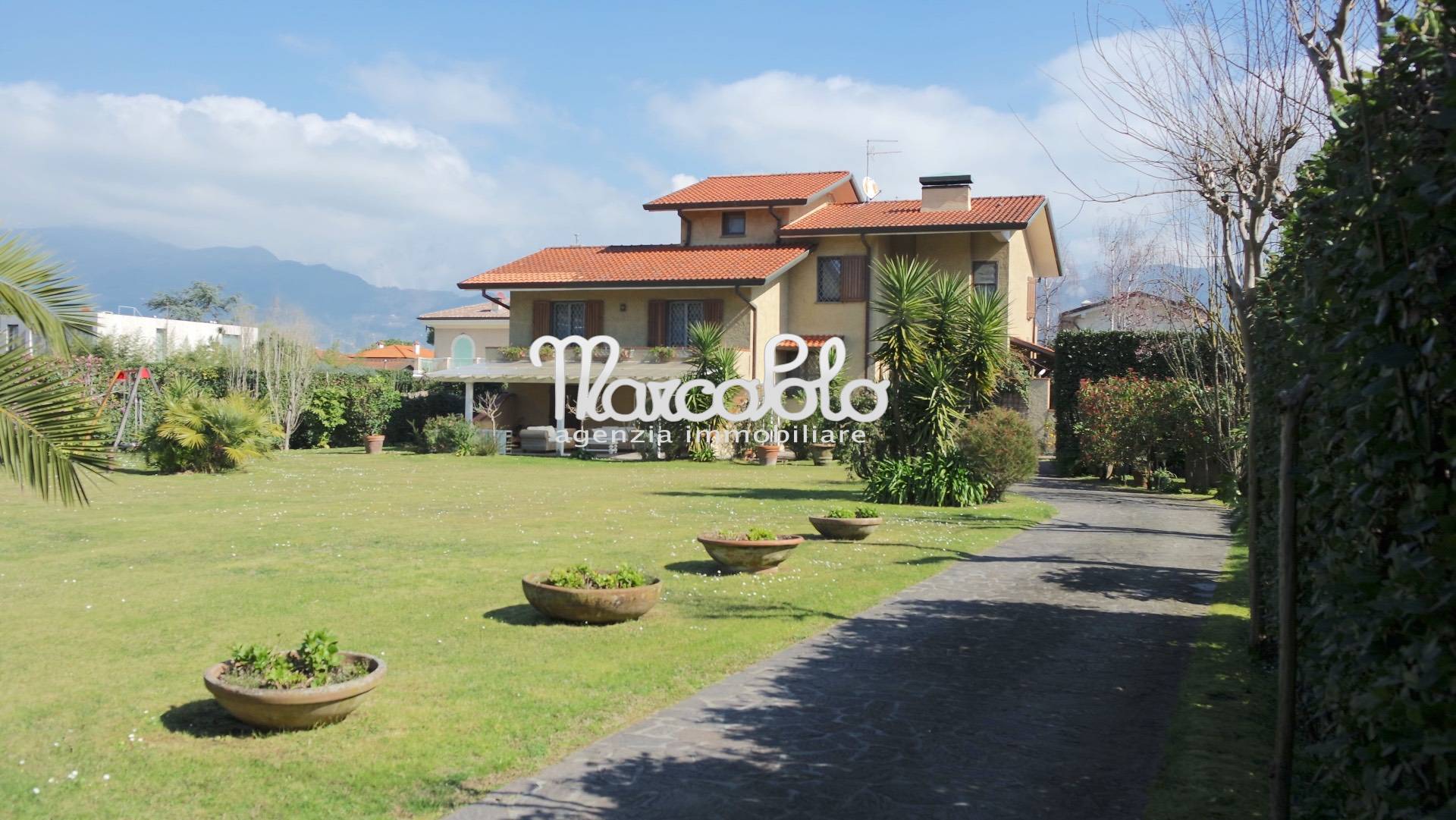 Villa in affitto Lucca
